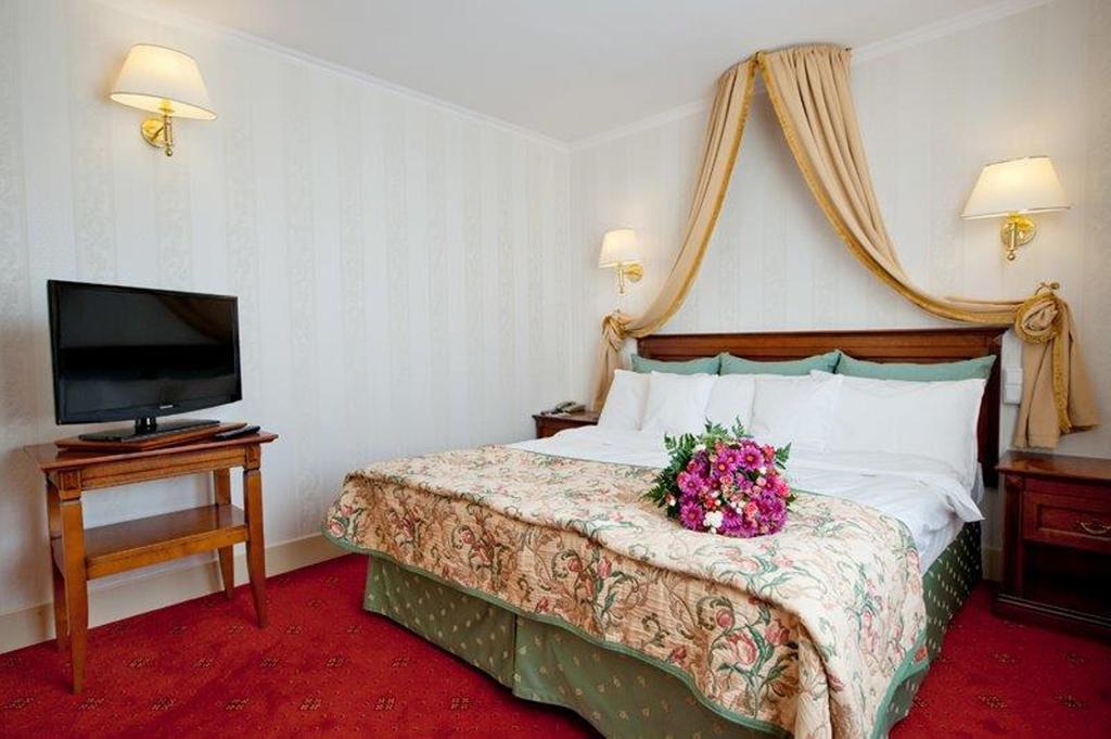 Mazurkas 4* Ozarow Mazowiecki