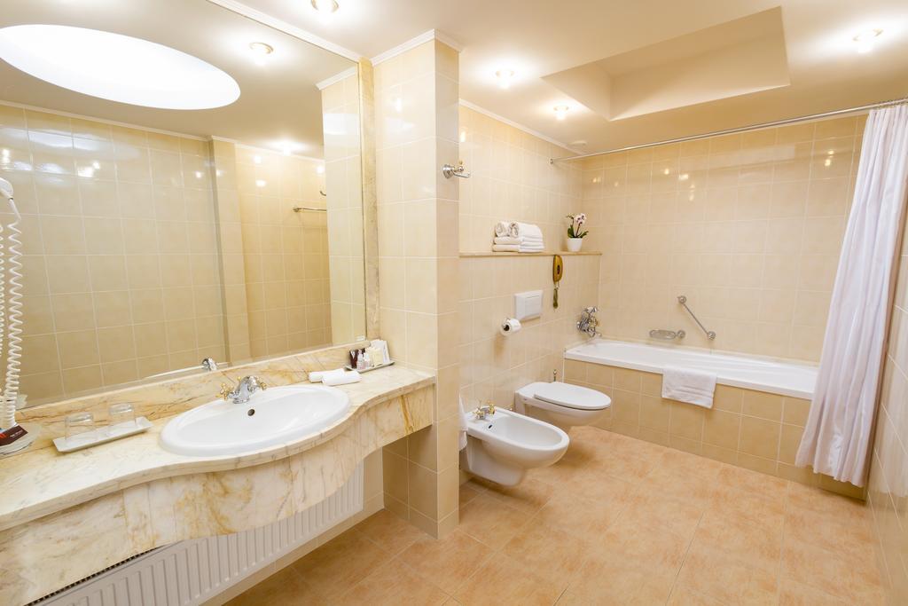 Mazurkas Hotel Ozarow Mazowiecki